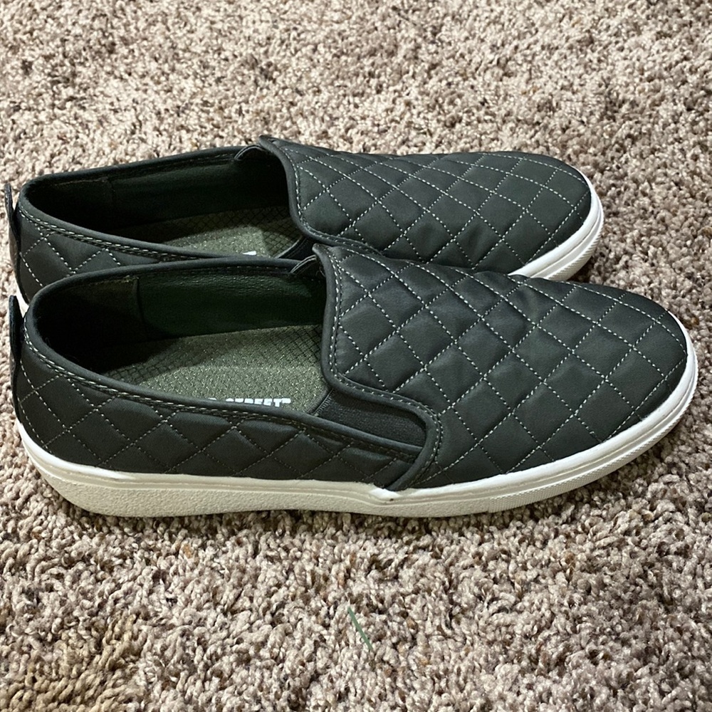 Sketcher shoes, size 6.5